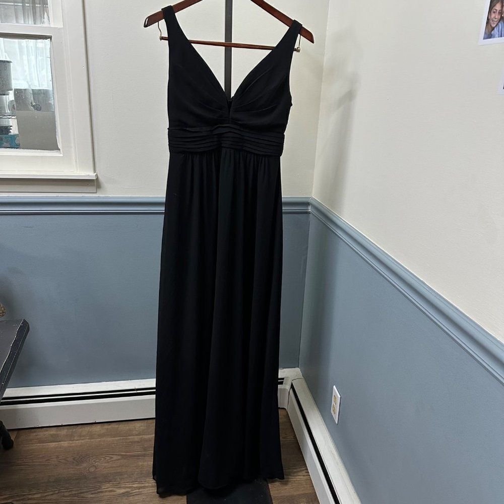 Lulus Black Sleeveless Evening Gown Dress Classic Look Size Medium